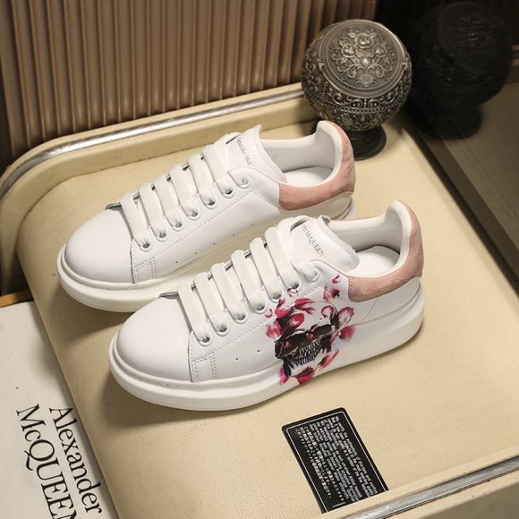 McQueen trendsetter must-have lightweight couple sneakers